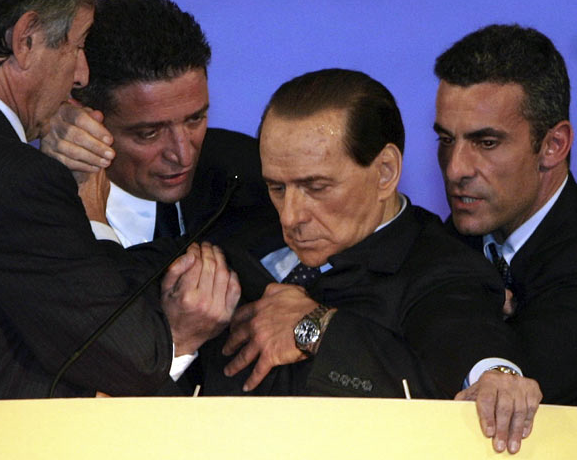 Взлеты и падения Сильвио Берлускони глазами папарацци