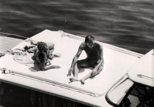 Знаменитые красавцы, которым изменяли жены и подруги