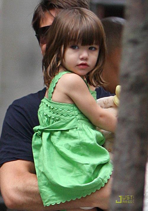 Сури Круз не слушает папу ?