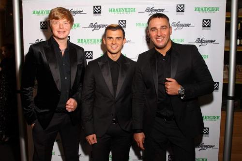 Участники молодежных групп из 90-х и нулевых: что с ними сейчас?