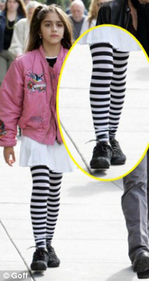 Поп-королева впала в детство