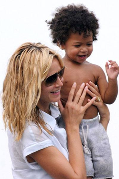 Дети знаменитостей страдают от строгости родителей