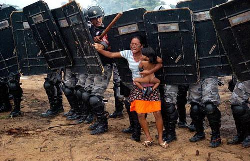 Самые нашумевшие кадры 2008 года