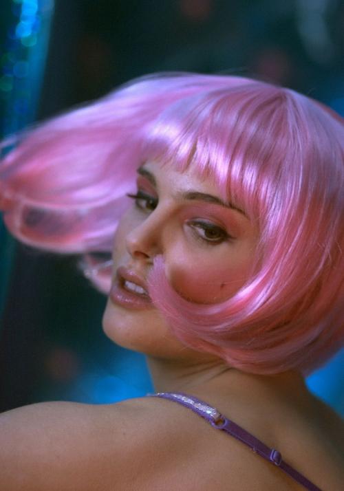 Стриптизу исполнилось 120 лет: лучшие кадры мирового кино