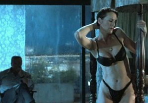 Стриптизу исполнилось 120 лет: лучшие кадры мирового кино