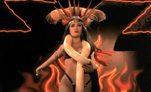 Стриптизу исполнилось 120 лет: лучшие кадры мирового кино