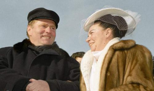 Как выглядят жены известных политиков последнего столетия