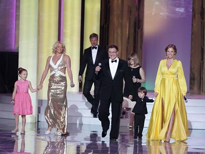 Дмитрий Дибров отправляет жену в роддом