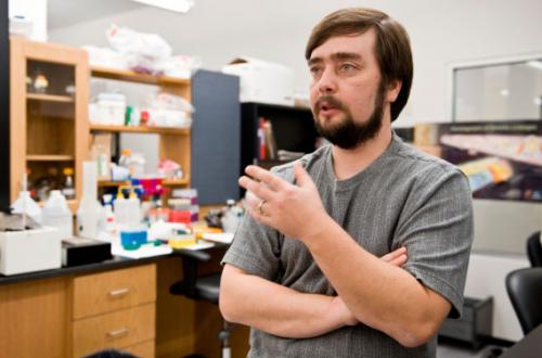 9 современных ученых, ставящих необычные эксперименты