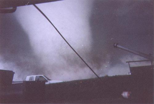 Охота за ураганом: лицом к лицу с торнадо