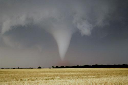 Охота за ураганом: лицом к лицу с торнадо