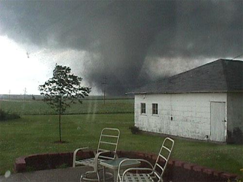 Охота за ураганом: лицом к лицу с торнадо