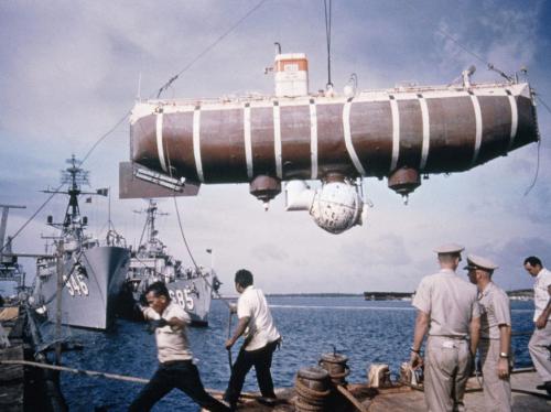 Погружение в Марианскую впадину Джеймса Кэмерона: как это было