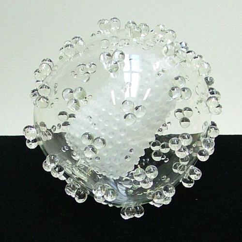 Остекленевшие вирусы застыли в Лондоне