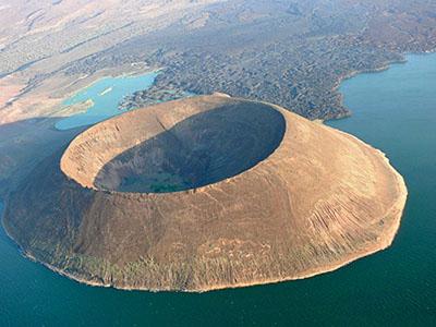 Топ-7 самых удивительных вулканических кратеров
