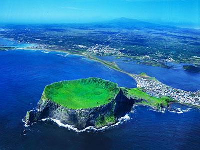 Топ-7 самых удивительных вулканических кратеров