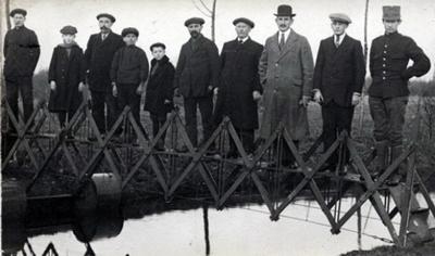 Складной мост для чрезвычайных ситуаций, перевозимый на тележке (Нидерланды, 1926)