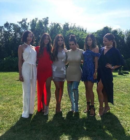 Тяжелая работа: Ким Кардашьян получила  000 за участие в вечеринке