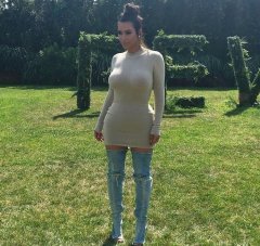 Тяжелая работа: Ким Кардашьян получила  000 за участие в вечеринке