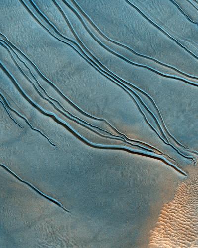 Марс: пустынная планета и захватывающие пейзажи