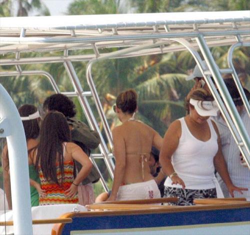 Дженифер Лопес беременна?