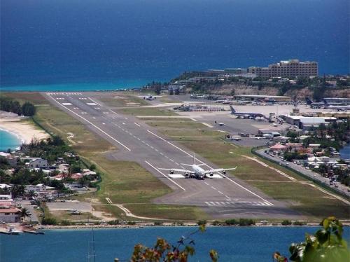 Самое экстремальное место для любителей авиации