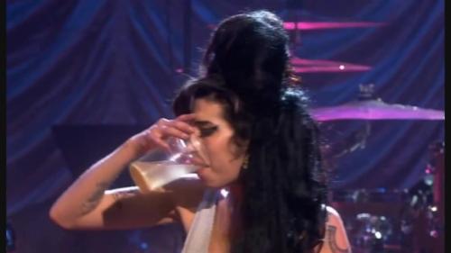 "Плохие девочки" шоу-бизнеса и их громкие выходки