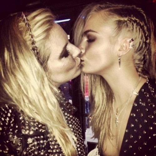 "Плохие девочки" шоу-бизнеса и их громкие выходки