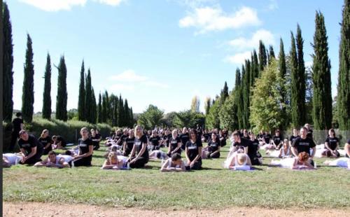 В Австралии установили рекорд массового массажа