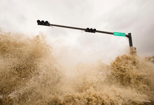 Фотограф коллекционирует ураганы