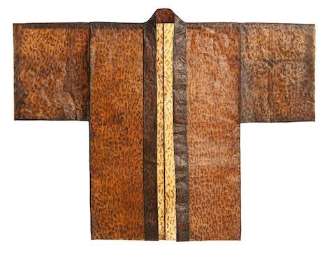 Британский дизайнер шьет одежду из бактерий