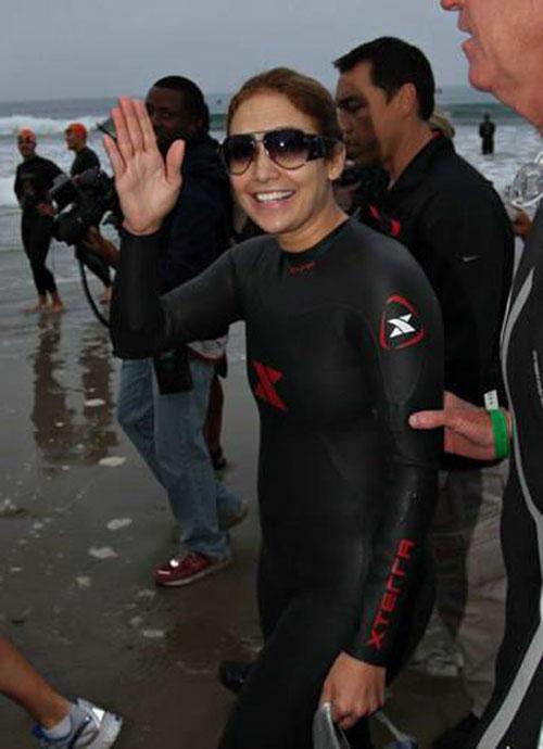 Дженнифер Лопес победила в триатлоне