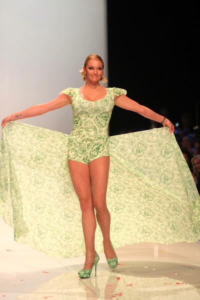 Бородина и Милявская вывели дочерей на подиум