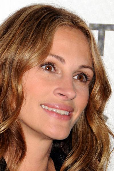 Звездные губы: Настоящие или «прокачанные»?