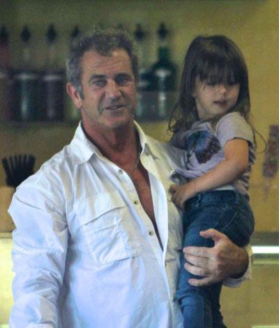 Знаменитости, которые изменяли и были пойманы на измене