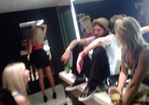 Знаменитости, которые изменяли и были пойманы на измене