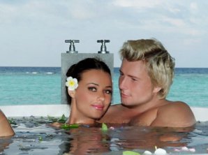 Николай Басков и Оксана Федорова уединились на Мальдивах