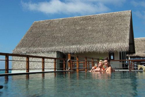 Николай Басков и Оксана Федорова уединились на Мальдивах