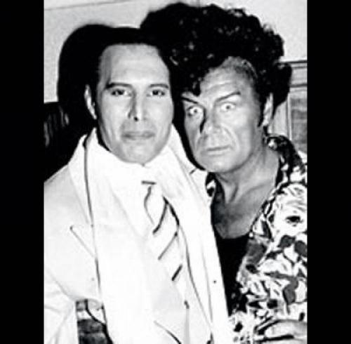 Самые дорогие и скандальные фото звезд, сделанные папарацци