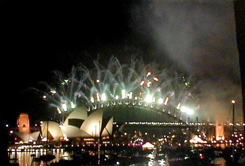 Мост в Сиднее влечёт самоубийц