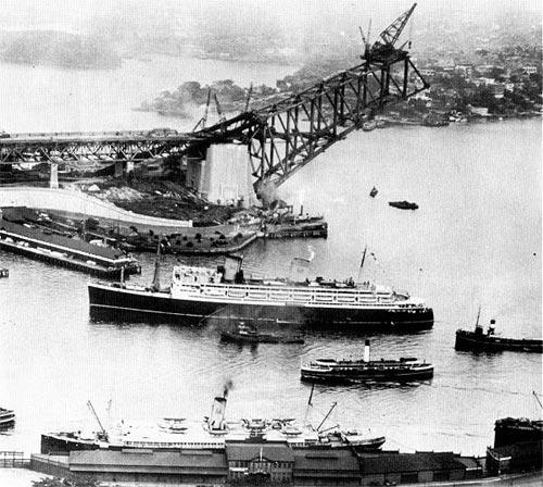 Мост в Сиднее влечёт самоубийц