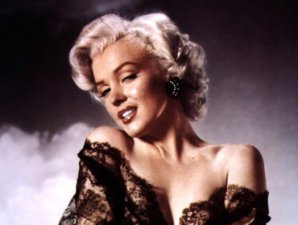 Знаменитости, которых воспитывали приемные родители