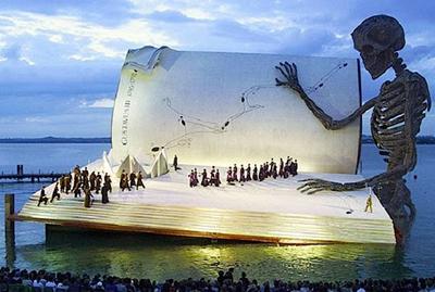 Гигантомания, как мода: топ-20 необычно больших предметов