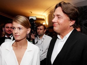 Звездные пары, которые не спешили заключать брак