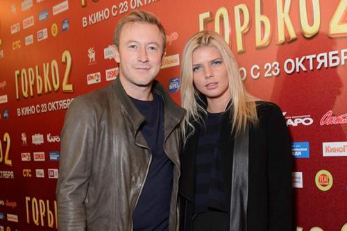 Звездные пары, которые не спешили заключать брак