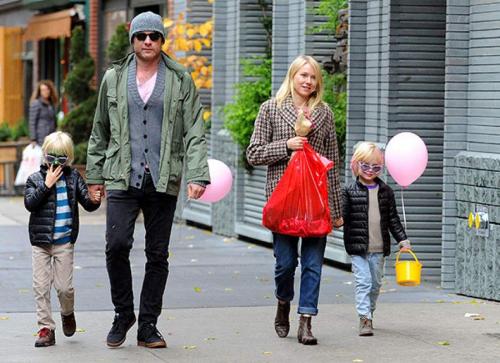 Звездные пары, которые не спешили заключать брак