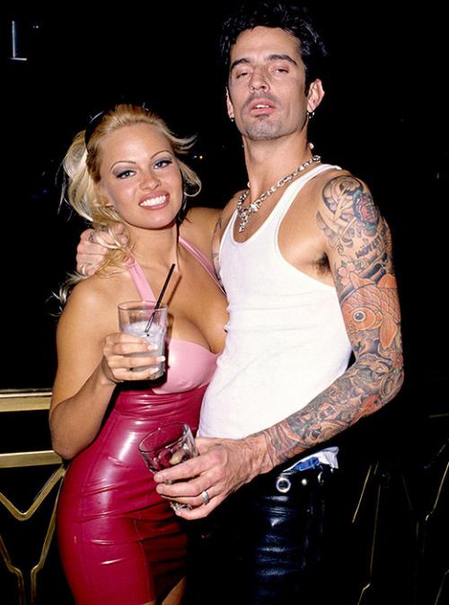 Знаменитости, которые слишком быстро сыграли свадьбу