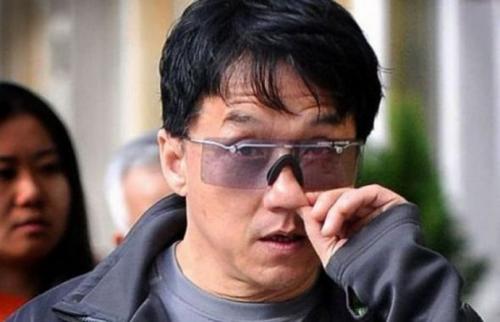 Фото знаменитостей, которые они хотели бы забыть