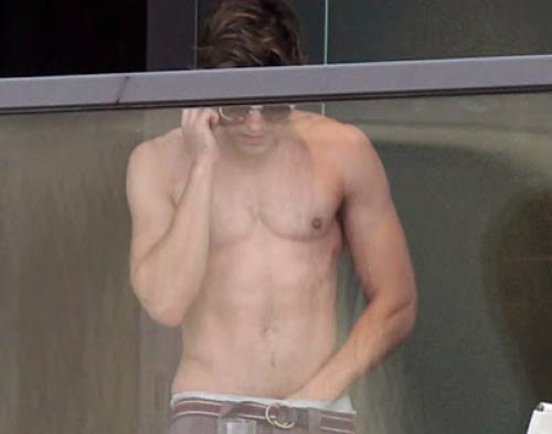 Фото знаменитостей, которые они хотели бы забыть