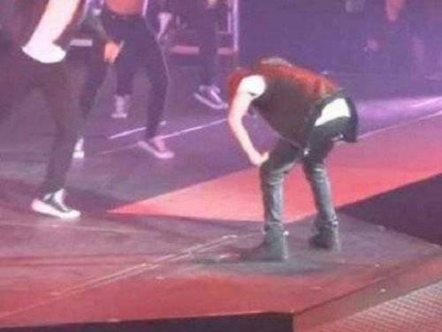 Фото знаменитостей, которые они хотели бы забыть